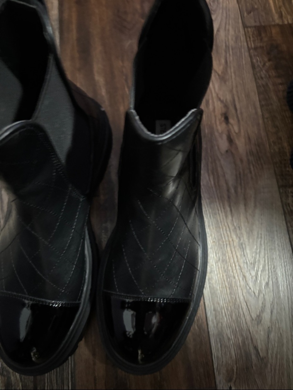 Steve Madden Men's Black Leather Chukka Boots with Gloss Cap